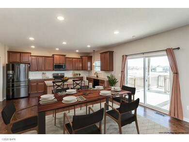 7715 NW 96th St, Johnston, IA 50131 - photo 5