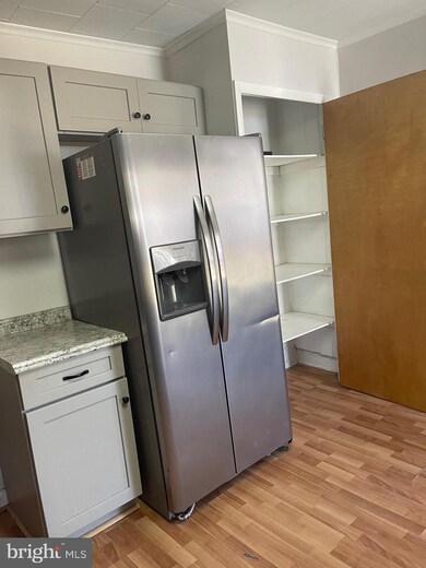 126 S 3rd St, Saint Clair, PA 17970 - photo 4