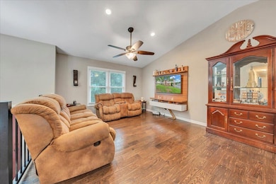 637 Catawba Dr, Salem, VA 24153 - photo 3