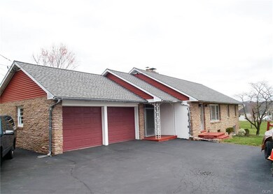 6543 Kings Hwy S, Zionsville, PA 18092 - photo 2