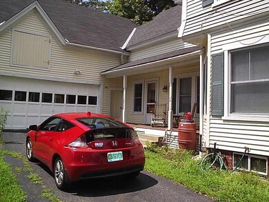 14 Carroll St, Keene, NH 03431 - photo 3