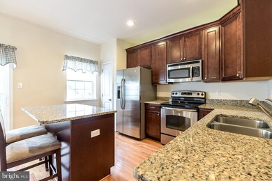 307 Dogwood Dr, Woodbury, NJ 08096 - photo 2