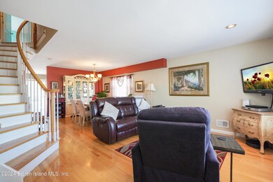 84 Lorrain Ave, Staten Island, NY 10312 - photo 3