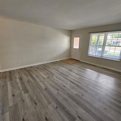 3960 Highland Dr, Richmond, IN 47374 - photo 4