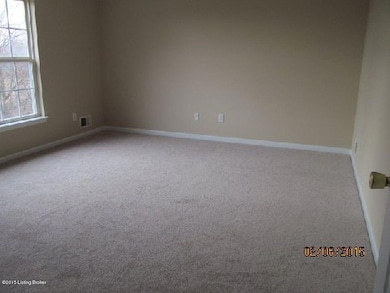 10100 Landwood Dr, Louisville, KY 40291 - photo 5