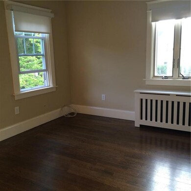 29 Ridgewood Rd, Middletown, RI 02842 - photo 3