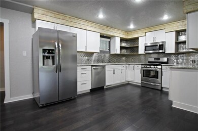 608 NW K St, Bentonville, AR 72712 - photo 5