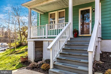 102 Greenwood St, Brunswick, MD 21716 - photo 5