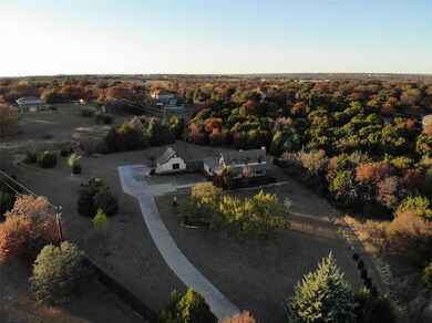 309 Clear Lake Ln, Weatherford, TX 76087 - photo 2