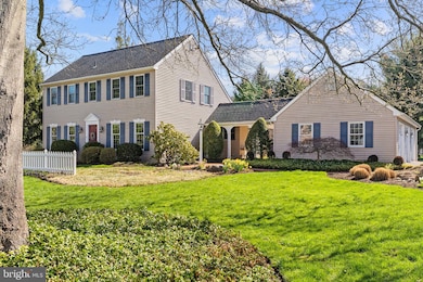 27 Dunkin Dr, Washington Crossing, PA 18977 - photo 2