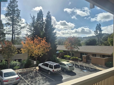 1832 Golden Rain Rd unit 6, Walnut Creek, CA 94595 - photo 7