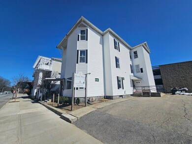 237 Park Ave unit 3, Worcester, MA 01609 - photo 3