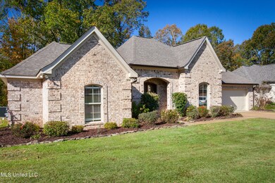 725 Creston Dr-5