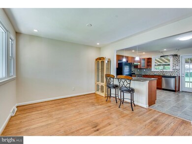 924 Bentley Rd, Lindenwold, NJ 08021 - photo 3