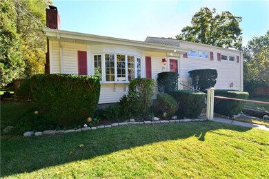 28 Oberlin Dr, Warwick, RI 02886 - photo 2