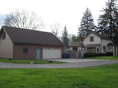 129 Washington St, Auburn, IN 46706 - photo 5