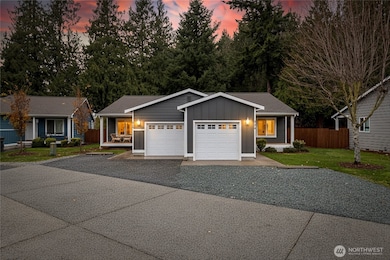 447 Oak Hill Ln, Burlington, WA 98233 - photo 3