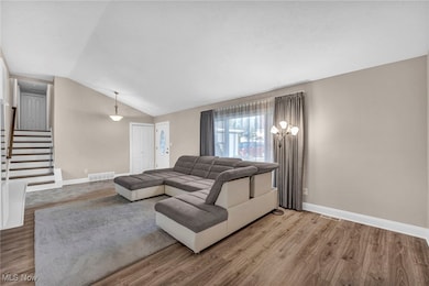 32194 N Roundhead Dr, Solon, OH 44139 - photo 4