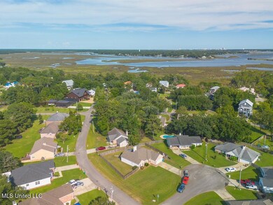 10124 Skyhawk Ct, Biloxi, MS 39532 - photo 3