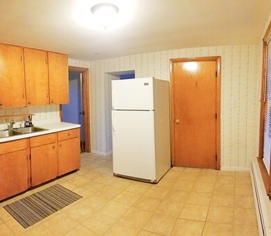 305 E Main St unit 2, East Brookfield, MA 01515 - photo 5