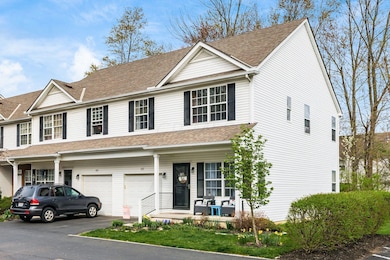 657 Grove Circle, Columbus, OH 43230