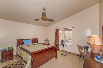 07 Master Bedroom