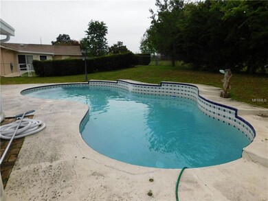 38643 Camden Ave, Zephyrhills, FL 33540 - photo 6