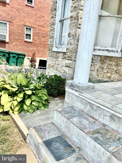 122 E 3rd Ave, Ranson, WV 25438 - photo 3