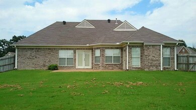 185 Brookwood Cir, Oakland, TN 38060 - photo 2