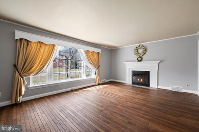 508 Oakcrest Ln, Wallingford, PA 19086 - photo 4