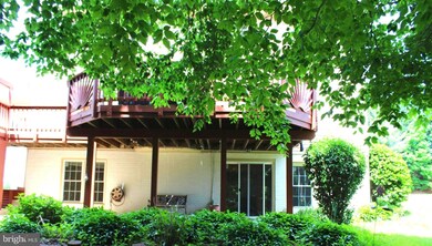 9009 Scott St, Springfield, VA 22153 - photo 3