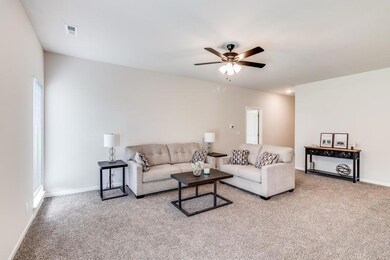 2203 Crestview Place, Raymore, MO 64083 - photo 5