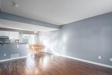 4984 Singleton Dr 007