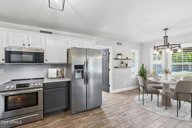 544 W Aviary Way, Gilbert, AZ 85233 - photo 3