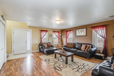 9176 Kooper Trail, Cheyenne, WY 82009 - photo 6