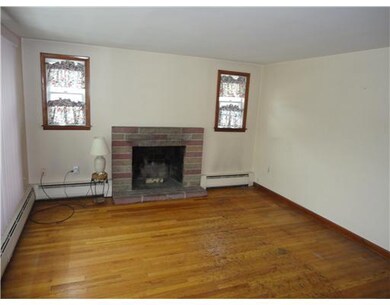 68 Sachem Rd, Riverside, RI 02915 - photo 3