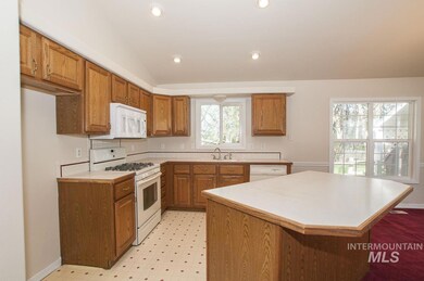 1411 Lois Ln, Nampa, ID 83686 - photo 4