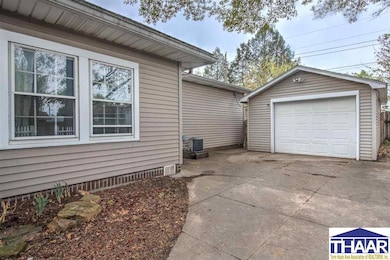 135 S 22nd St, Terre Haute, IN 47803 - photo 6