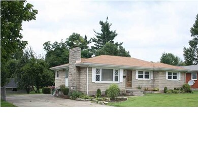 6203 Apex Dr, Louisville, KY 40219 - photo 2