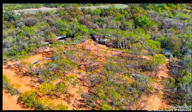 13 Senior Rd, von Ormy, TX 78073 - photo 7