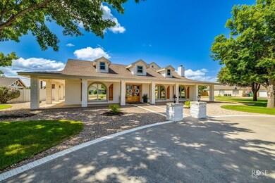 1539 Barbara Ave, San Angelo, TX 76904 - photo 2