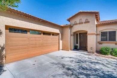House with side garage