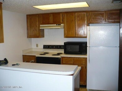 4295 Melissa Ct N, Jacksonville, FL 32210 - photo 3