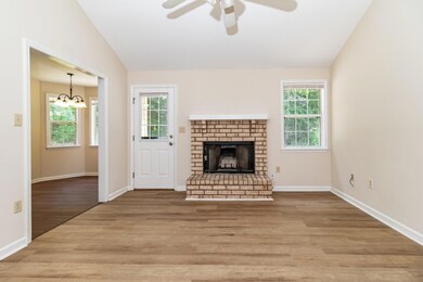 7-web-or-mls-4014 foreman ct final-9978