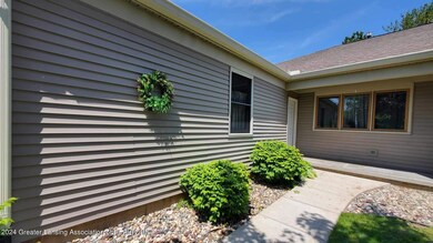 7230 Creekside Dr unit 64, Lansing, MI 48917 - photo 4