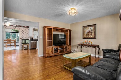 29 N Lakewood Dr, Effingham, IL 62401 - photo 6