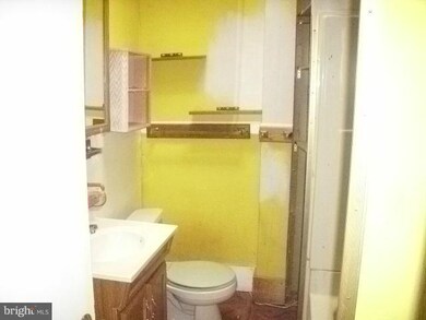 2813 Ridgewood Ave, Baltimore, MD 21215 - photo 5