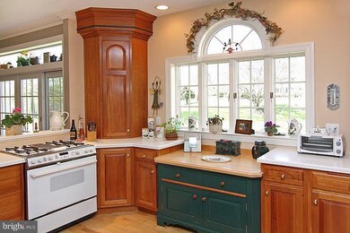 1404 Crestway Ct, Fallston, MD 21047 - photo 5