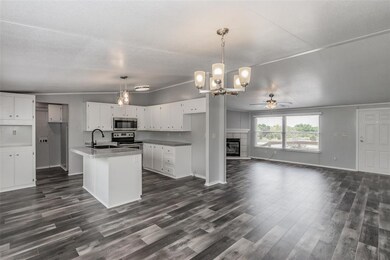 322 Kelly Brook Cir, Weatherford, TX 76087 - photo 7