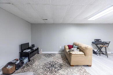 6 Cameo Ct unit 34F, Franklin Park, NJ 08823 - photo 5
